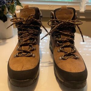 The North Face GORE-TEX Vibram Sole Waterproof Suede Leather Hiking Boots Tan 9